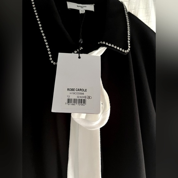 NWT black dress. Size 12.(fits medium) - Picture 4 of 4